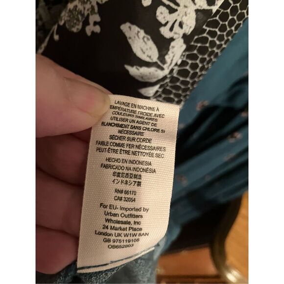 Free People LS Button Front Romper L - Picture 7 of 10